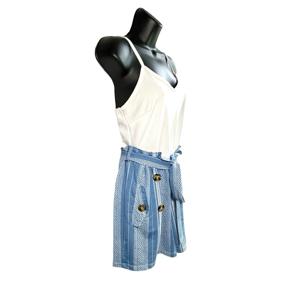Almost Famous Blue and White V-neck Spaghetti Strap Stretchy Romper Sz M - Picture 3 of 9